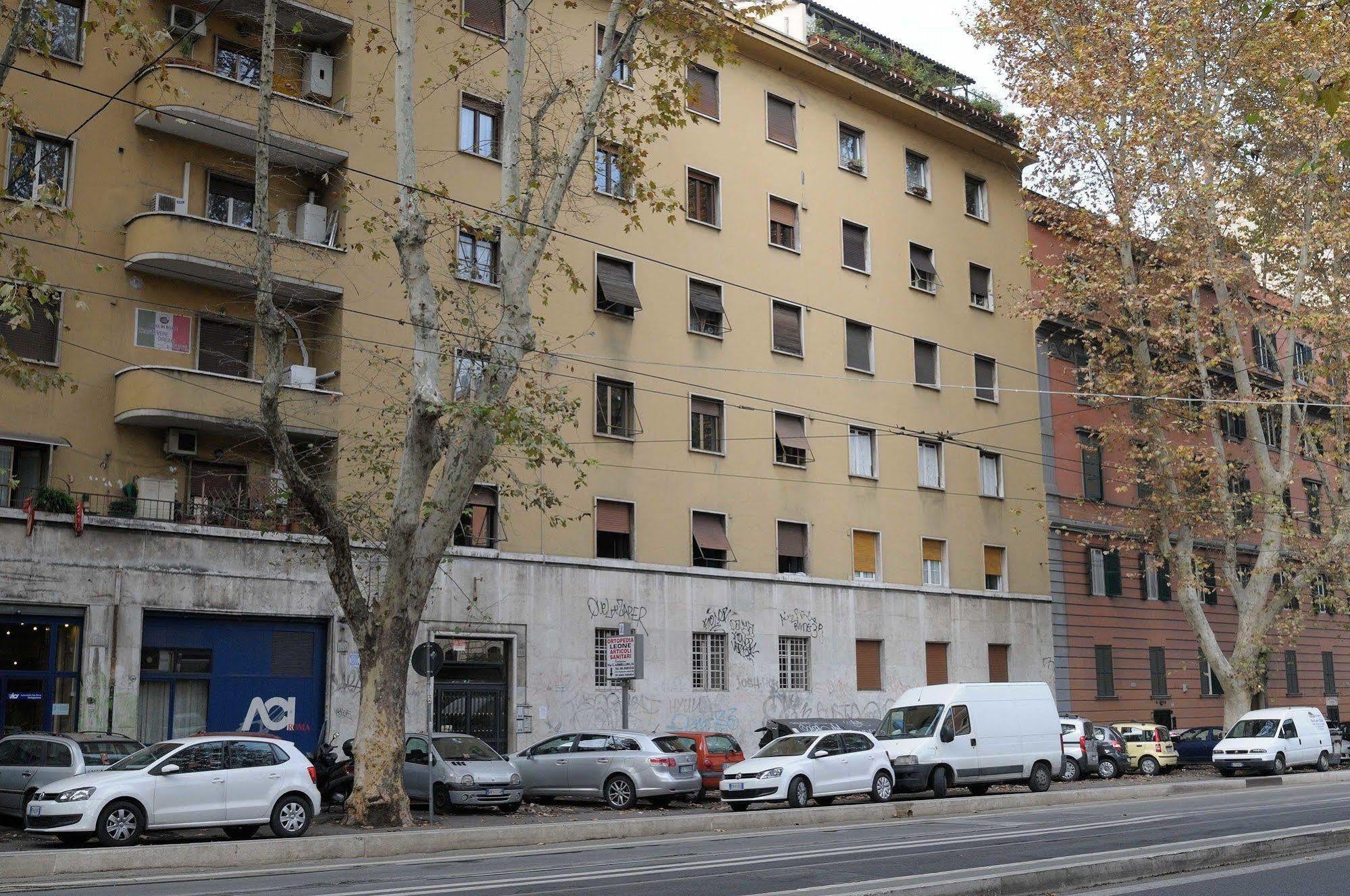 Trasteveredreamsuites B&B Rome Buitenkant foto