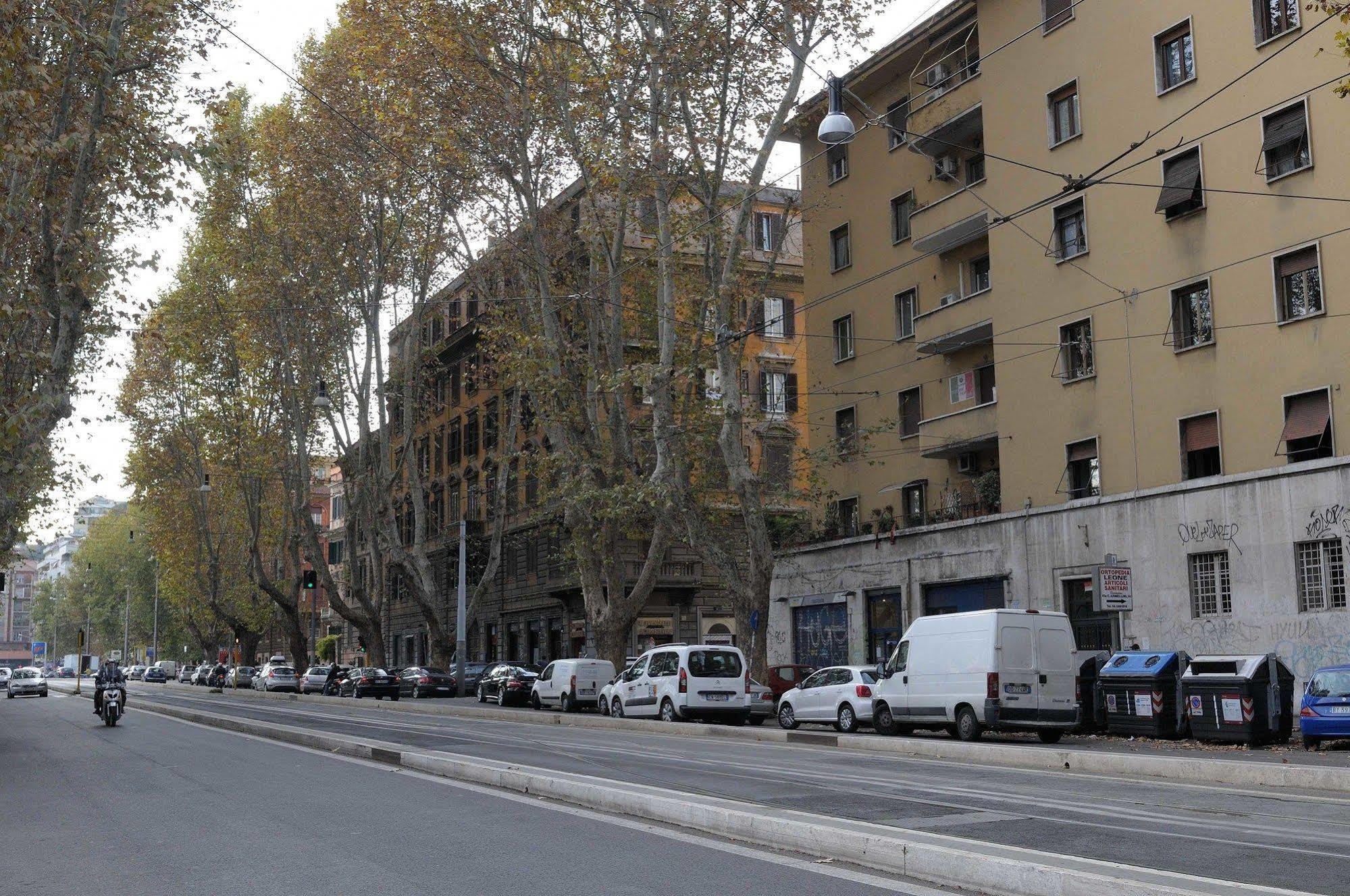 Trasteveredreamsuites B&B Rome Buitenkant foto