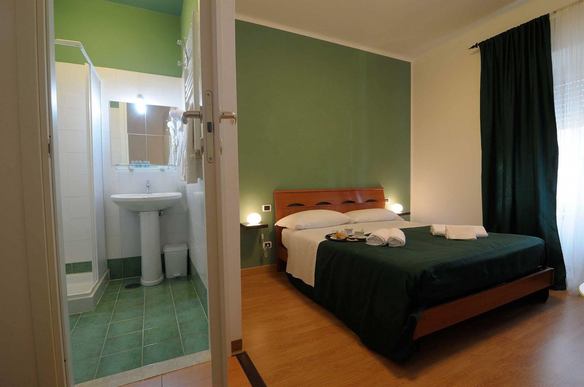 Trasteveredreamsuites B&B Rome Buitenkant foto